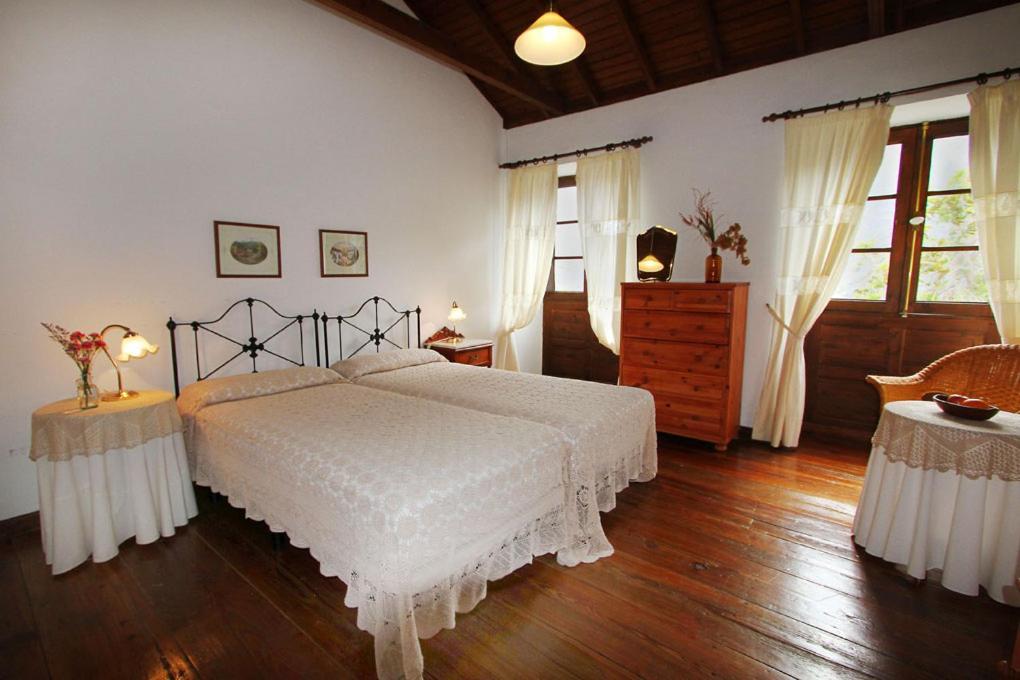 Casa Rural Los Aromos - Wunderschones Landhaus Mit Meerblick 헤르미가 외부 사진